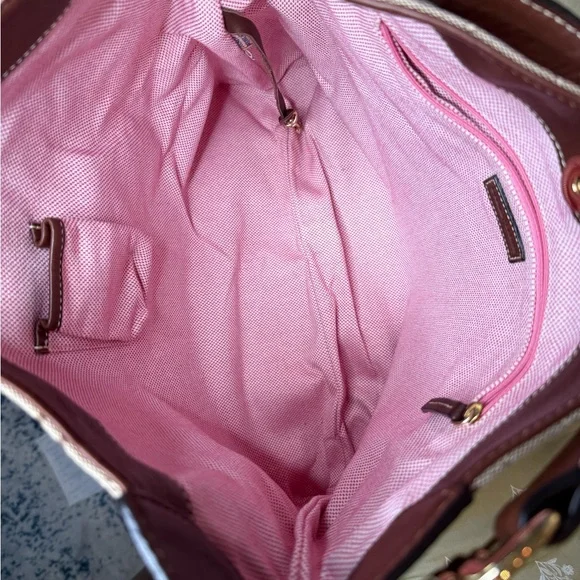 Dooney & Bourke - Large Brown& Tan Tote - EUC - Picture 14 of 16